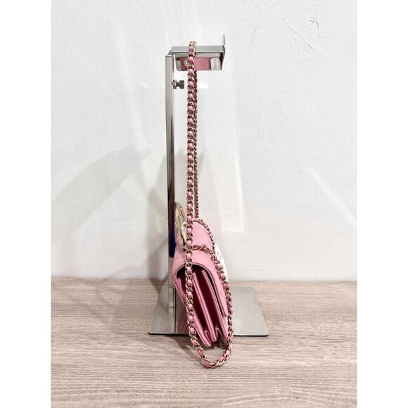 Chanel Quilted Leather Crystal Embellished Clutch Handbag with Chain Strap Pink - Picture 3 of 13